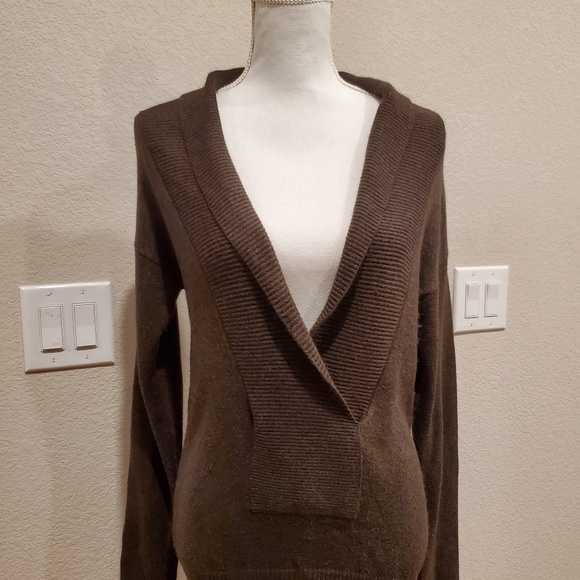 Banana Republic Layering Sweater - Picture 1 of 5